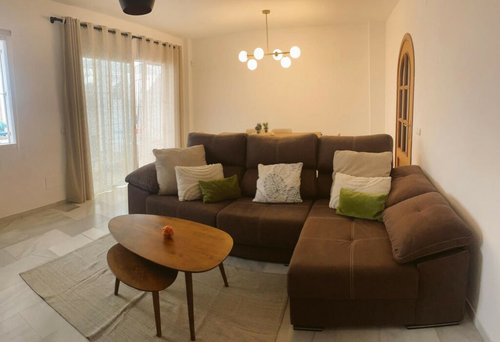 Townhouse Atalaya Málaga - image 19