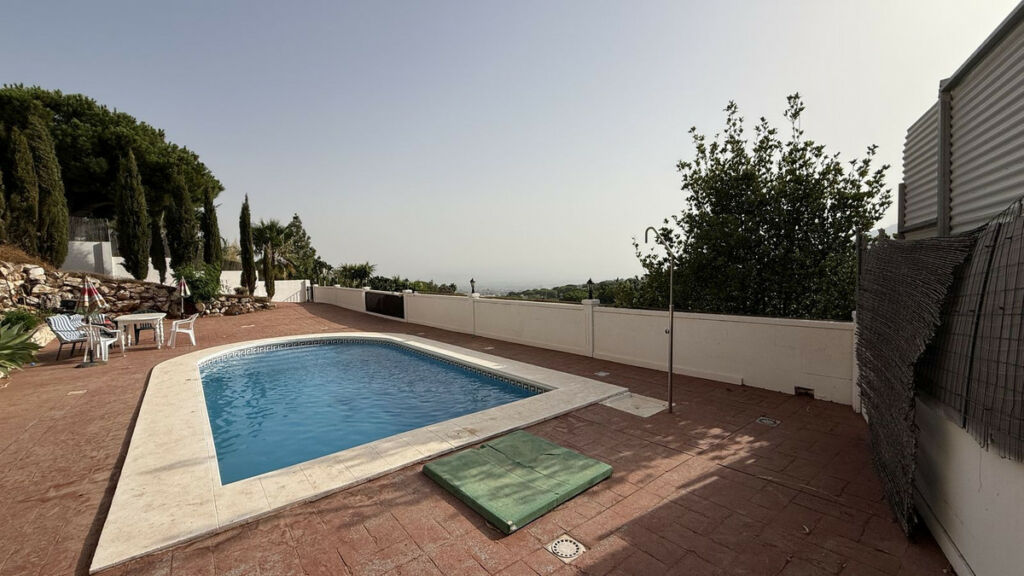 Detached Villa Alhaurín de la Torre Málaga - image 19