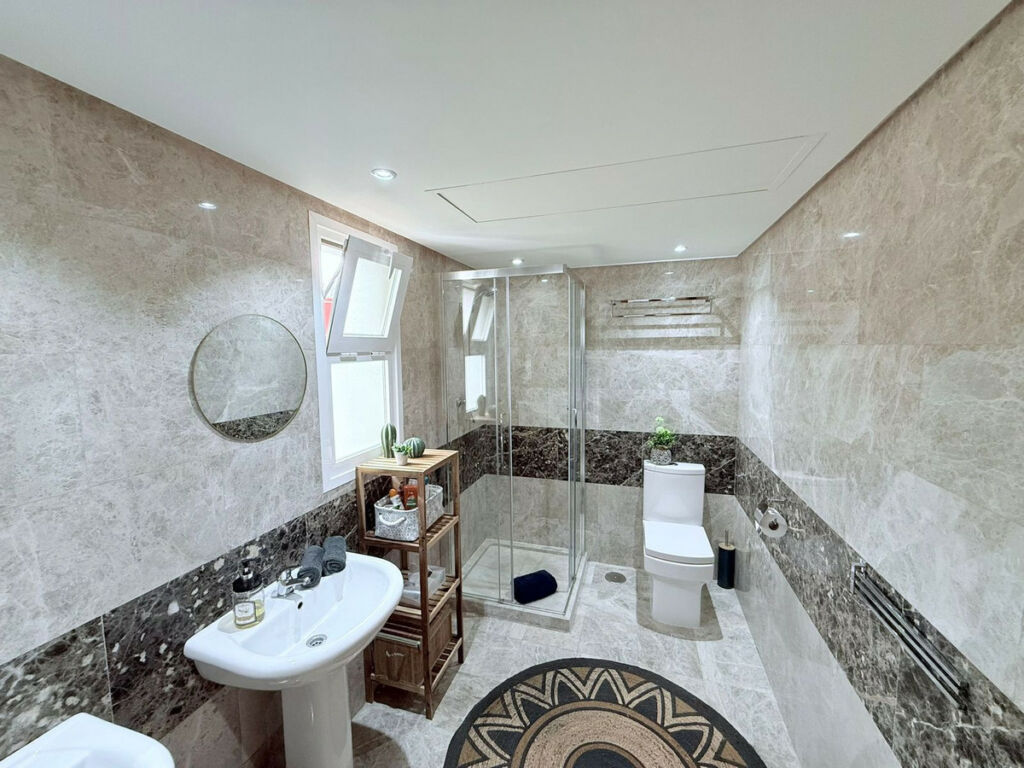 Townhouse Manilva Málaga - image 18