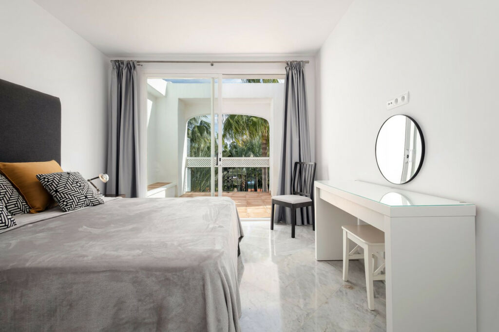Penthouse Duplex The Golden Mile Málaga - image 19
