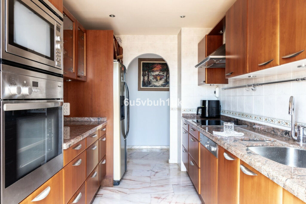 Penthouse Higueron Málaga - image 19