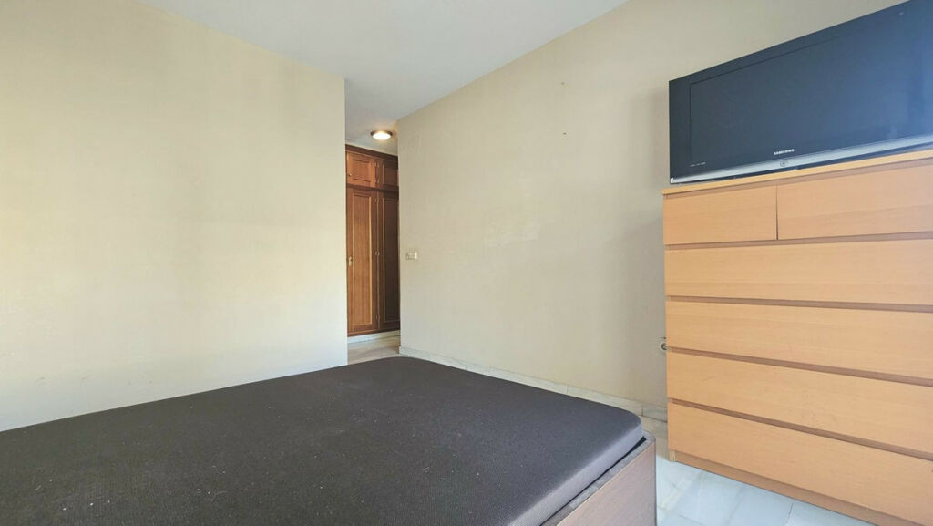 Middle Floor Apartment Fuengirola Málaga - image 19
