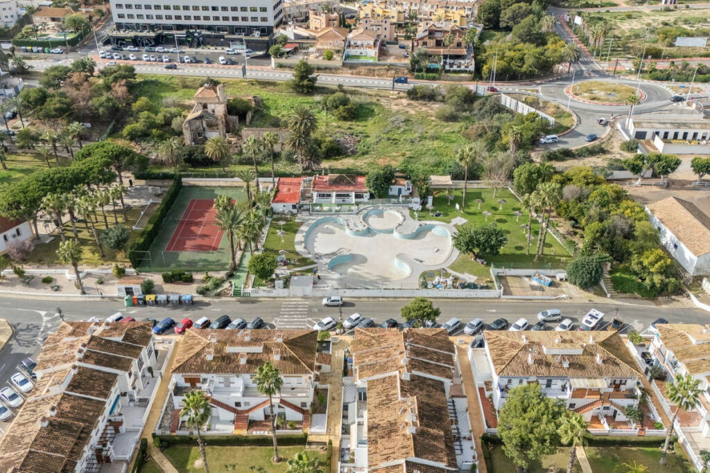 Semi-Detached House Lago Jardin Alicante - image 19