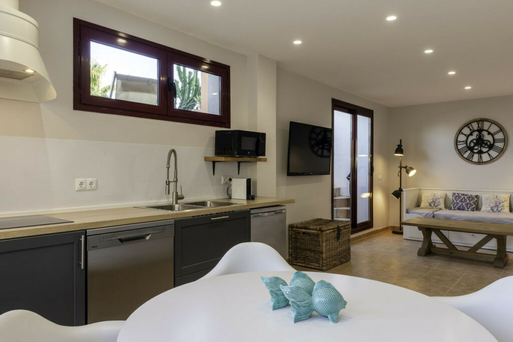 Townhouse Benahavís Málaga - image 20