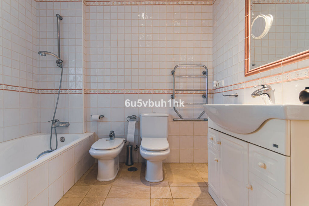 Townhouse Frigiliana Málaga - image 19