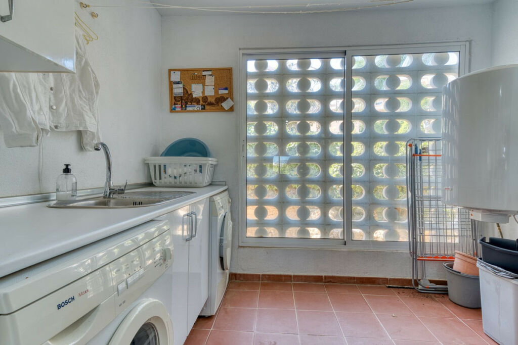 Townhouse La Duquesa Málaga - image 20