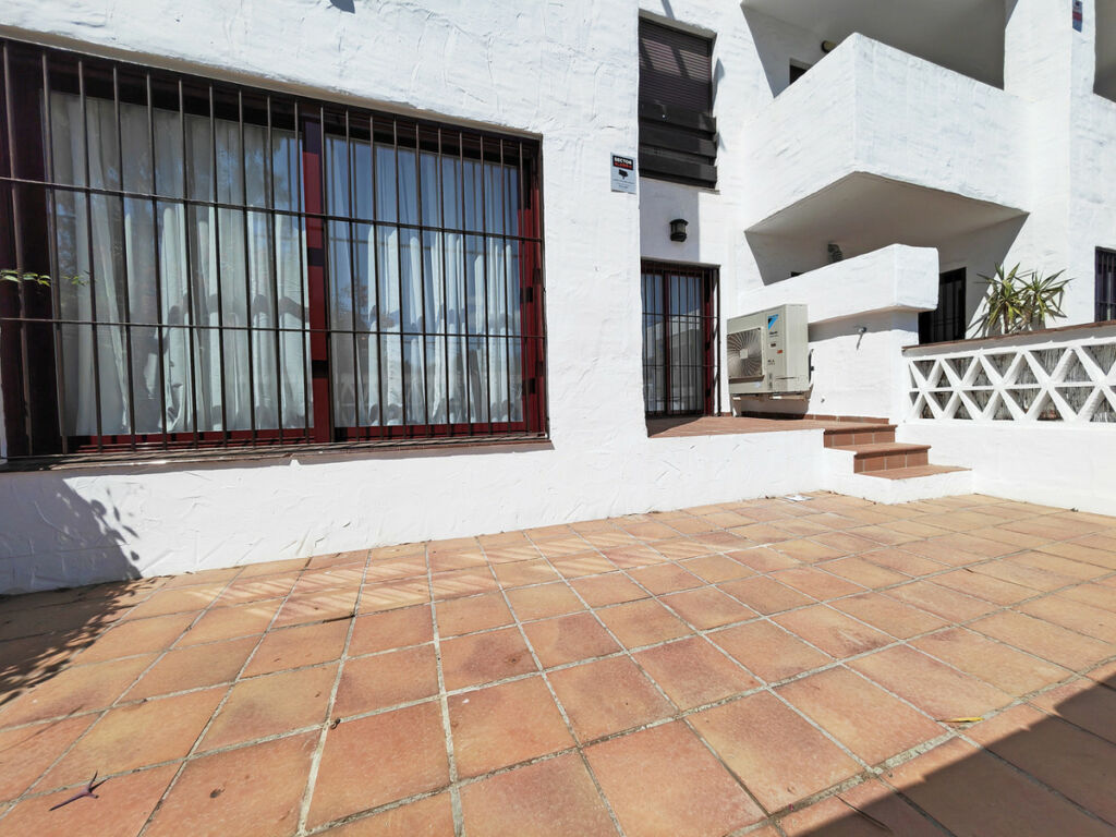 Ground Floor Apartment Nueva Andalucía Málaga - image 19