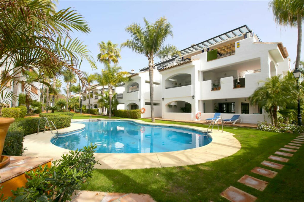 Middle Floor Apartment Marbella Málaga - image 19