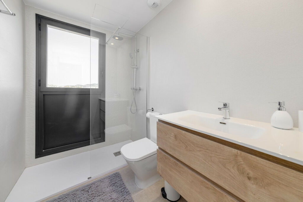 Middle Floor Apartment Calpe Alicante - image 19