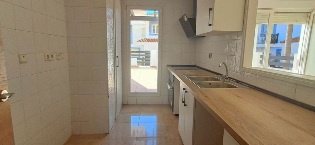 Ground Floor Apartment La Duquesa Málaga - image 19