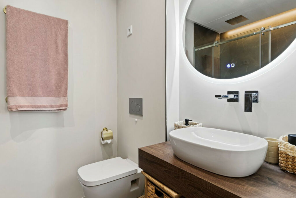 Middle Floor Apartment Higueron Málaga - image 19