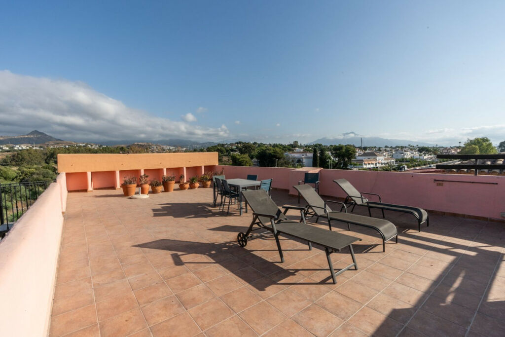 Penthouse New Golden Mile Málaga - image 19