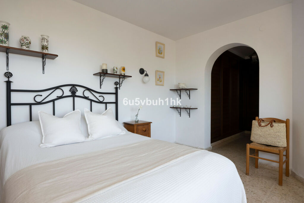 Detached Villa Torremuelle Málaga - image 19