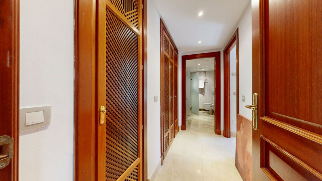 Middle Floor Apartment Estepona Málaga - image 19