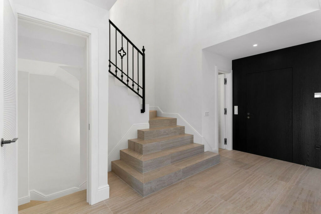 Townhouse Nueva Andalucía Málaga - image 19