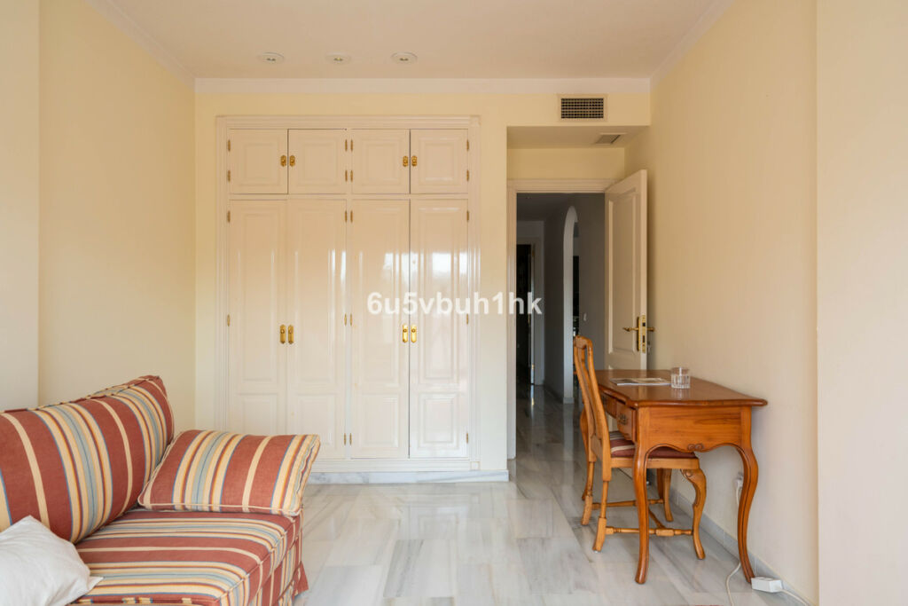 Middle Floor Apartment Marbella Málaga - image 23