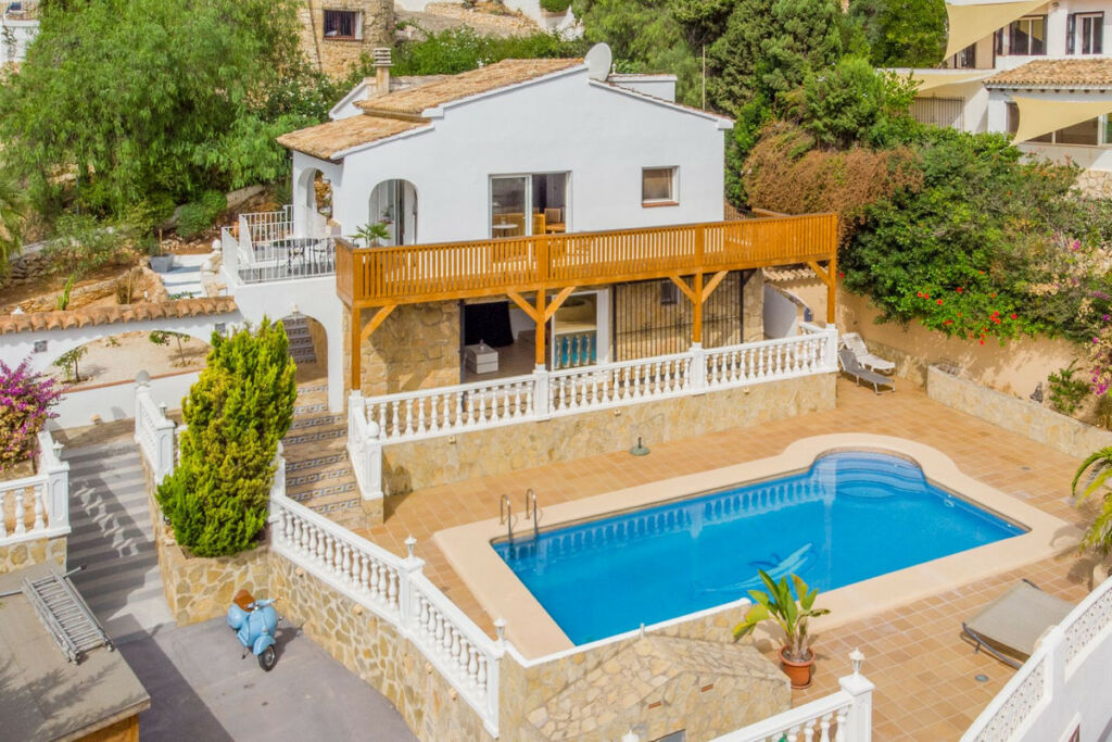 Detached Villa Moraira Alicante - image 2