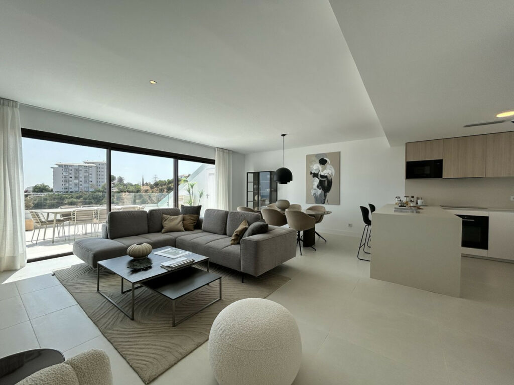 Penthouse Fuengirola Málaga - image 2