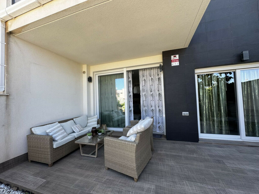 Ground Floor Apartment Torrevieja Alicante - image 2