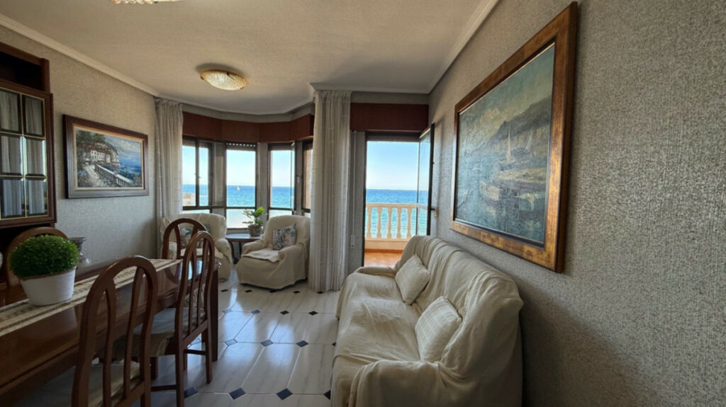 Ground Floor Apartment Torrevieja Alicante - image 2