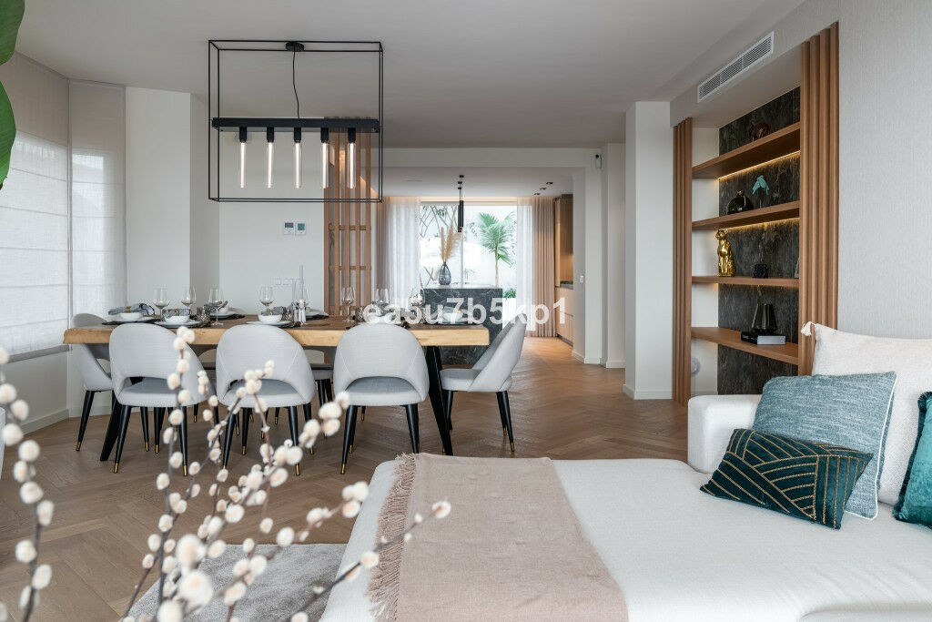 Townhouse Marbella Málaga - image 2