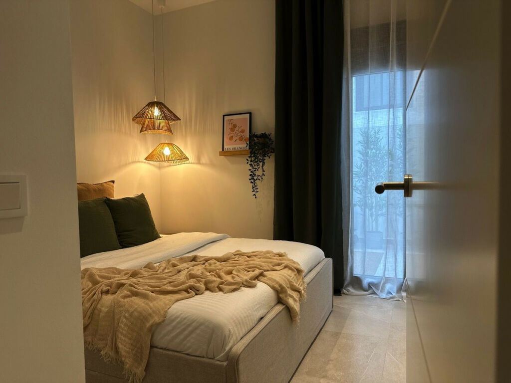 Ground Floor Apartment Estepona Málaga - image 2