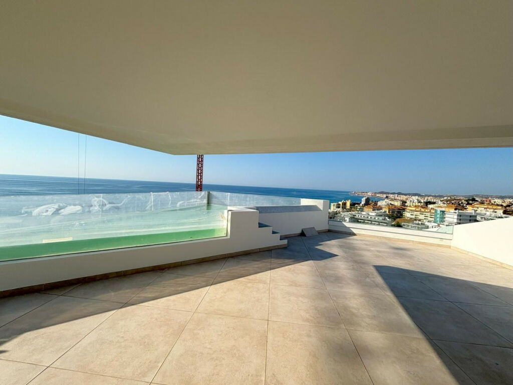 Penthouse Benalmadena Málaga - image 2