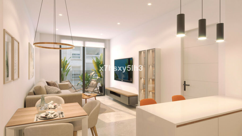 Middle Floor Apartment Torrevieja Alicante - image 2