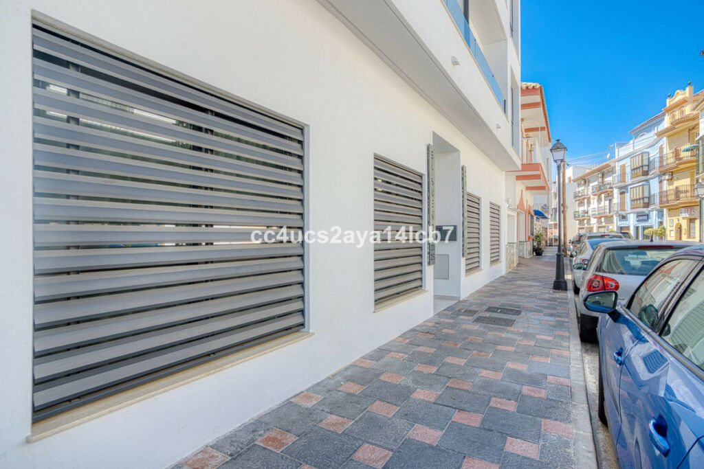 Ground Floor Apartment La Cala de Mijas Málaga - image 4