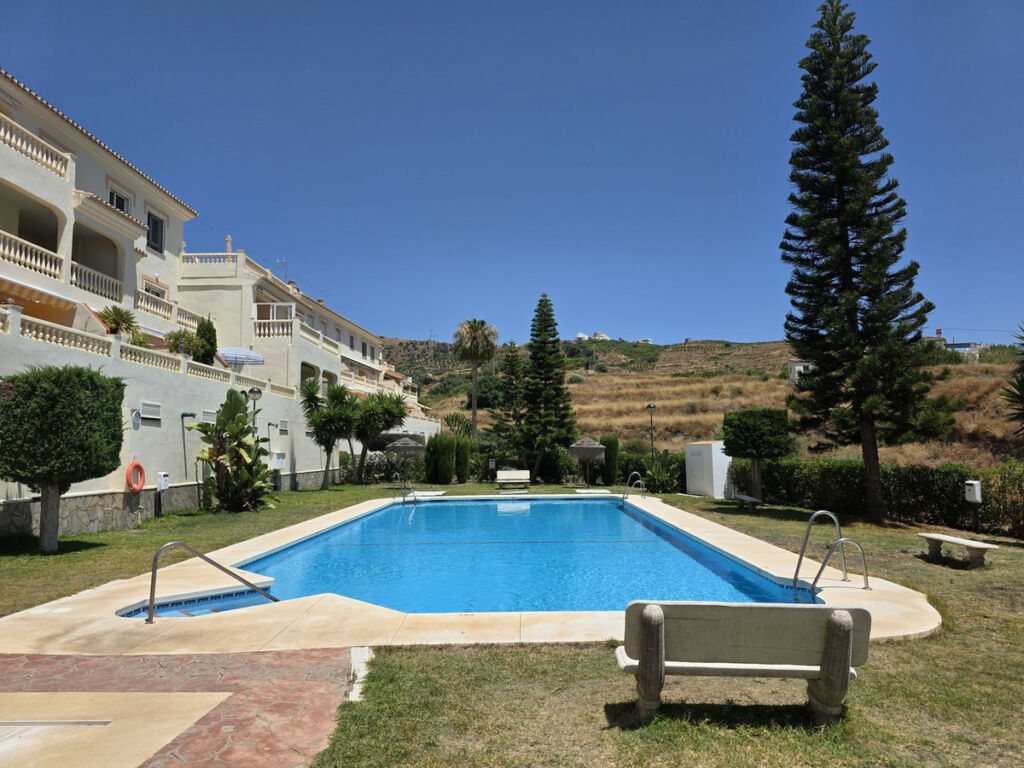 Townhouse Torrox Costa Málaga - image 2