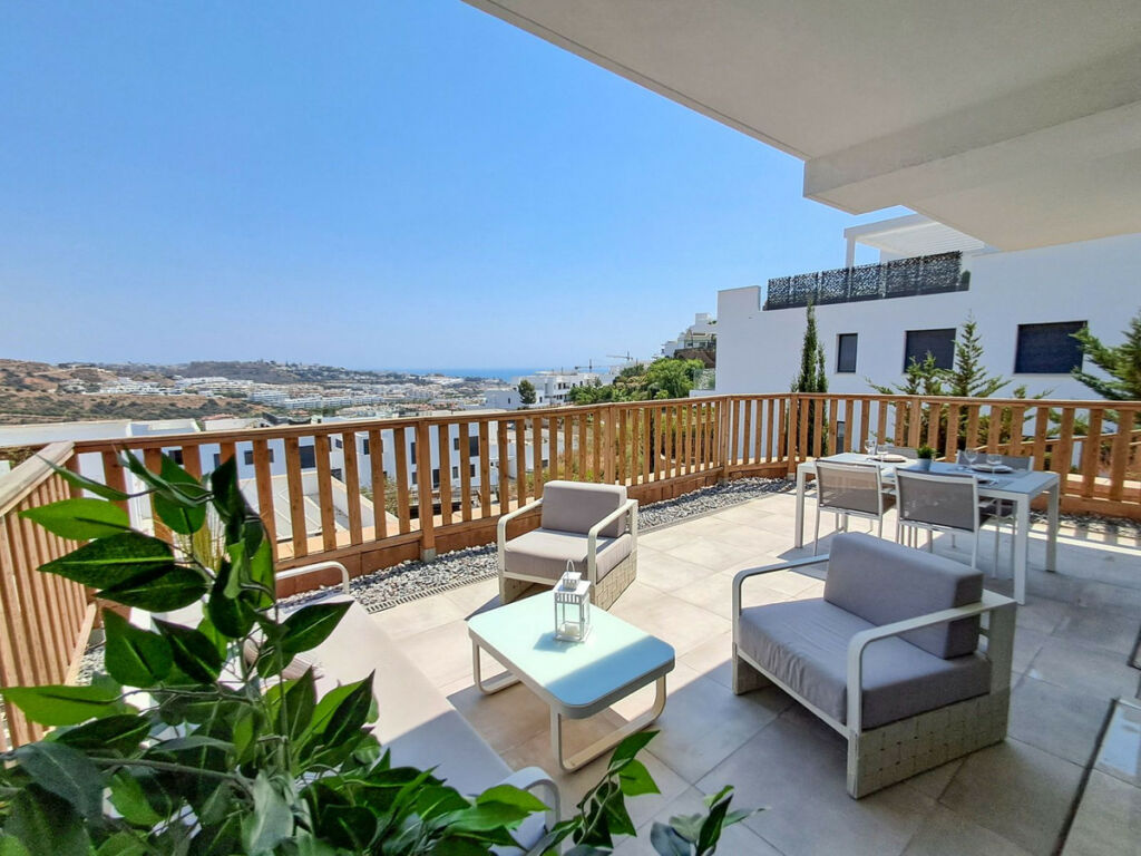Ground Floor Apartment La Cala de Mijas Málaga - image 2
