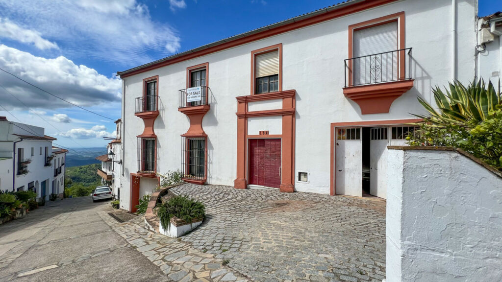 Townhouse Gaucín Málaga - image 2