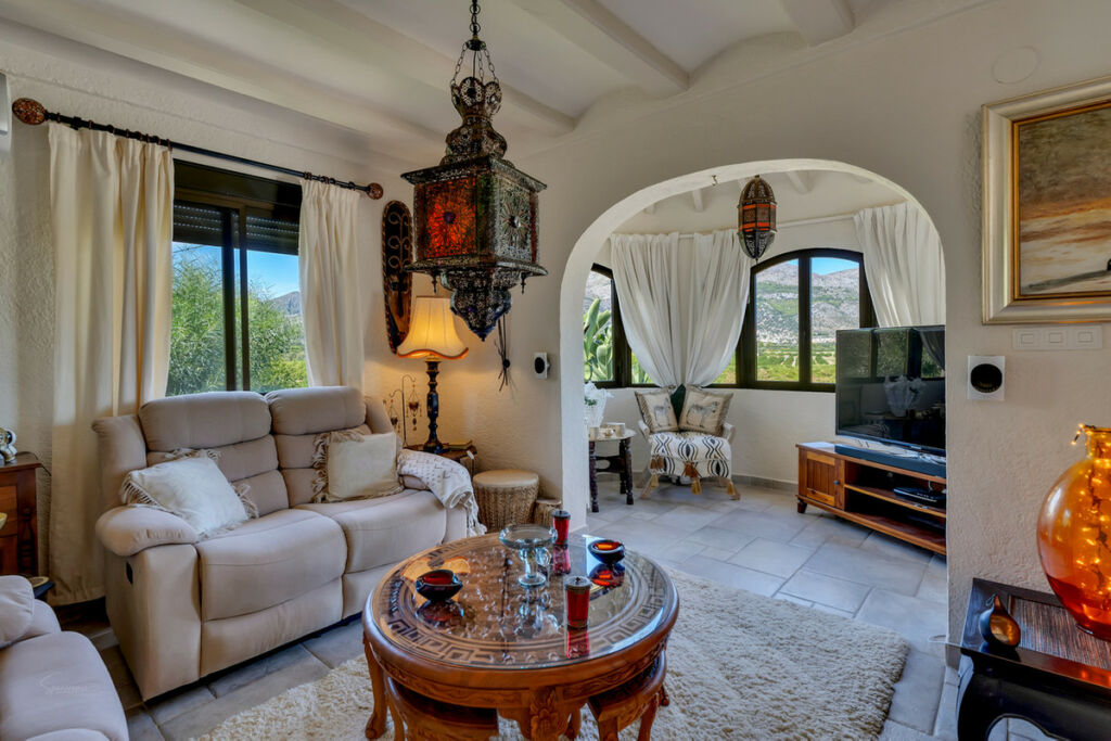 Detached Villa Orba Alicante - image 2