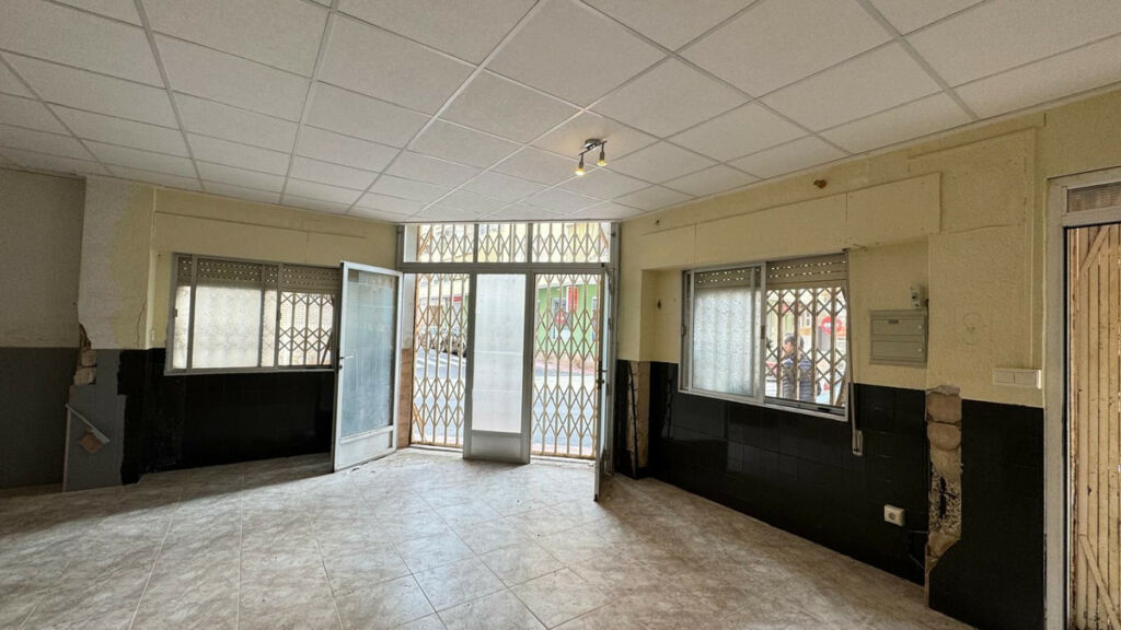 Ground Floor Apartment Torrevieja Alicante - image 2