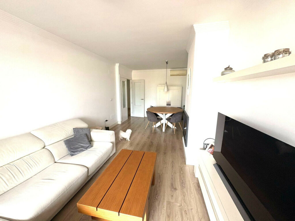 Townhouse Torremolinos Málaga - image 2