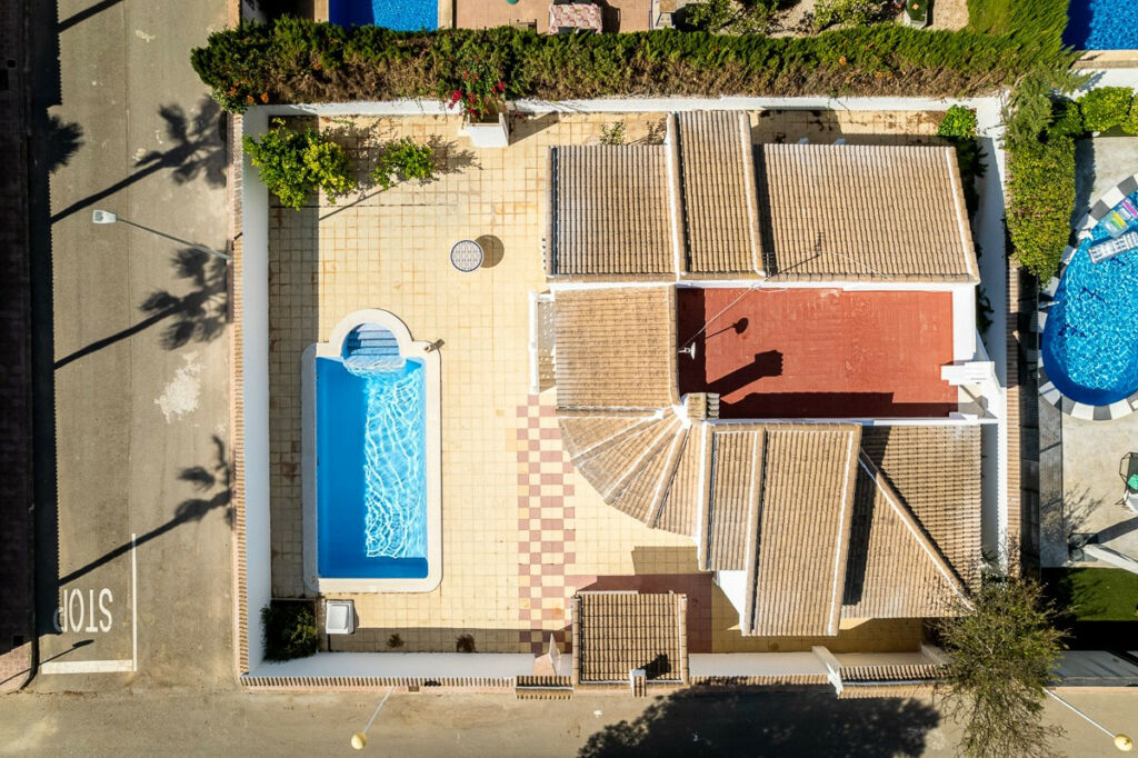 Detached Villa Ciudad Quesada Alicante - image 2