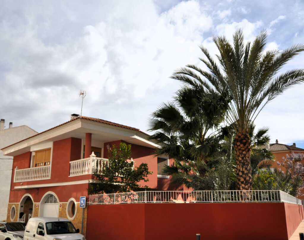Detached Villa Sax Alicante - image 2