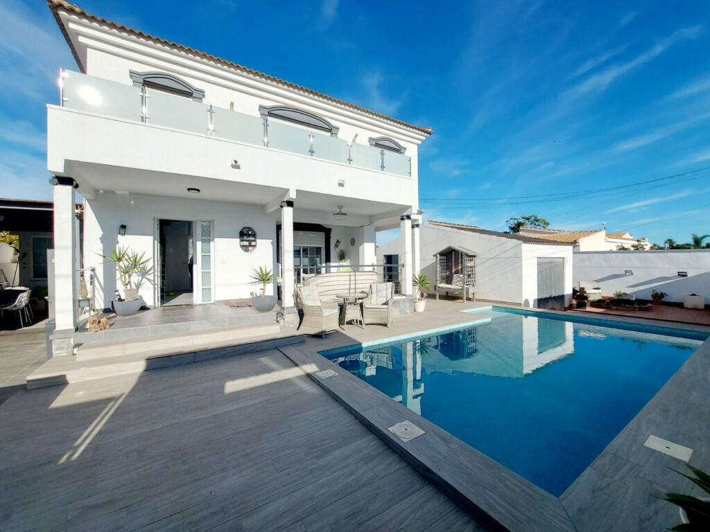 Detached Villa Orihuela Costa Alicante - image 2