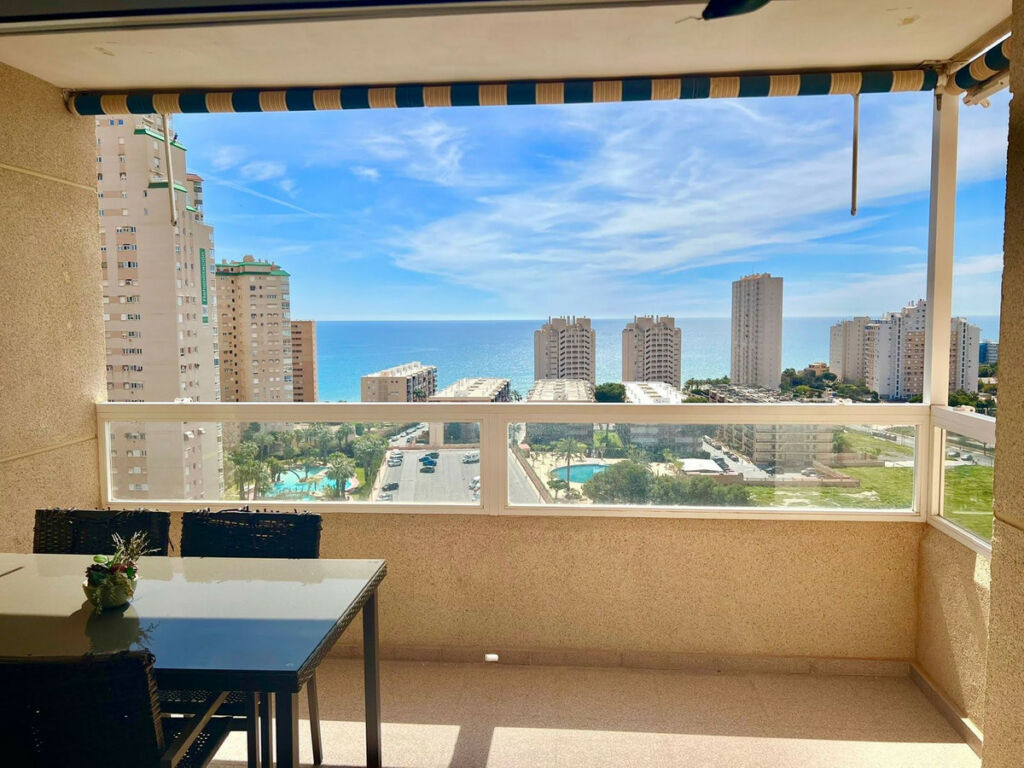 Middle Floor Apartment El Campello Alicante - image 2