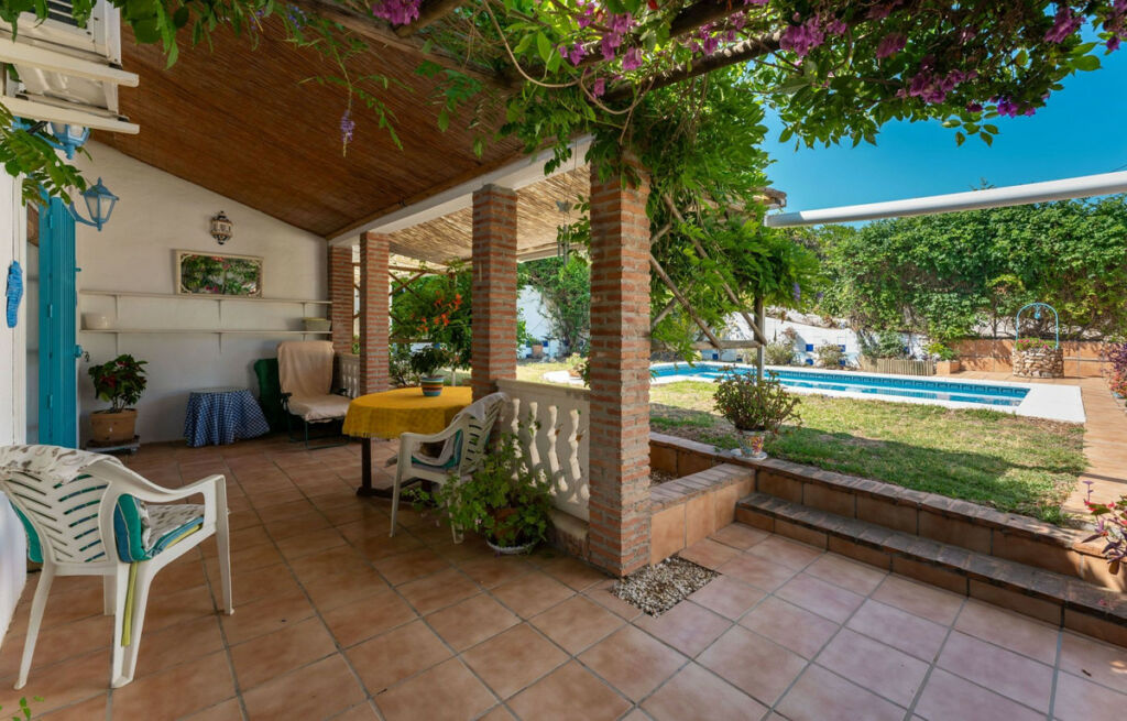 Detached Villa Coín Málaga - image 2