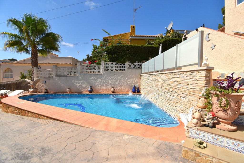 Detached Villa Los Balcones Alicante - image 2