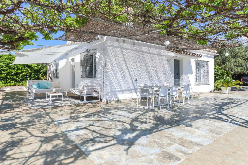 Detached Villa Coín Málaga - image 2