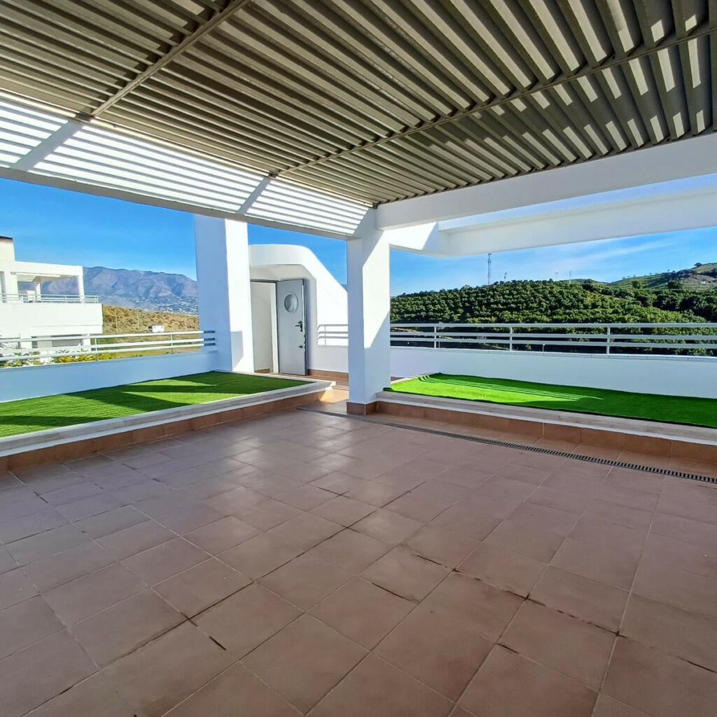 Penthouse Duplex La Cala Golf Málaga - image 2
