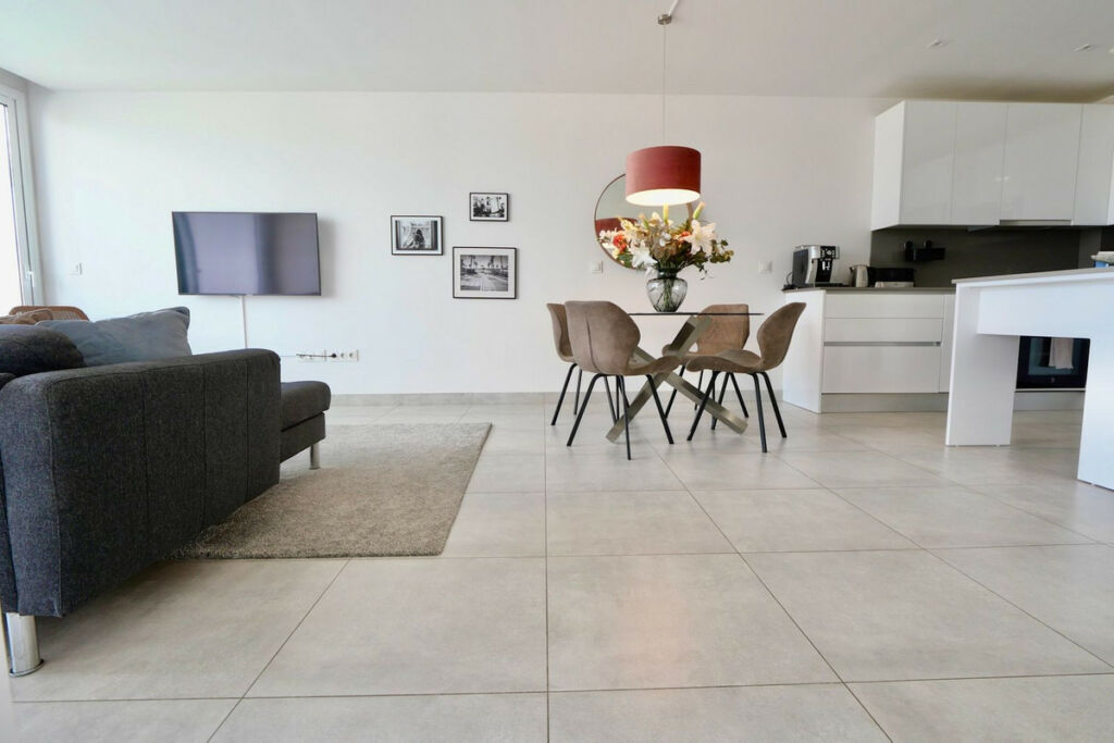 Middle Floor Apartment La Cala de Mijas Málaga - image 2