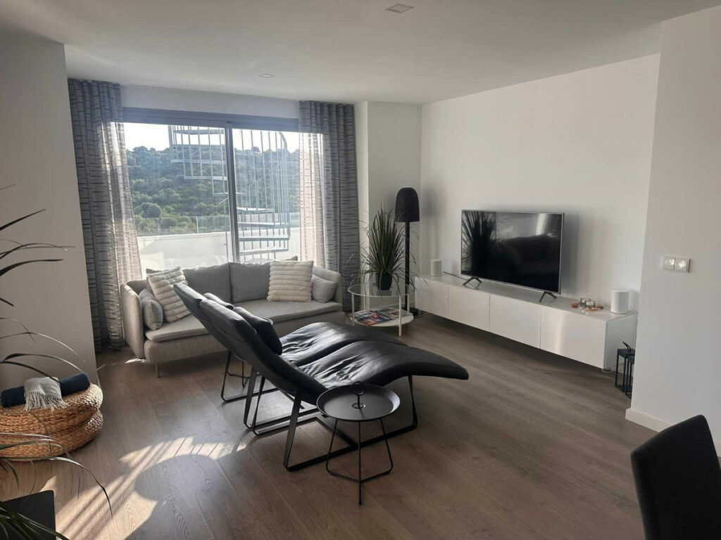Penthouse Estepona Málaga - image 2