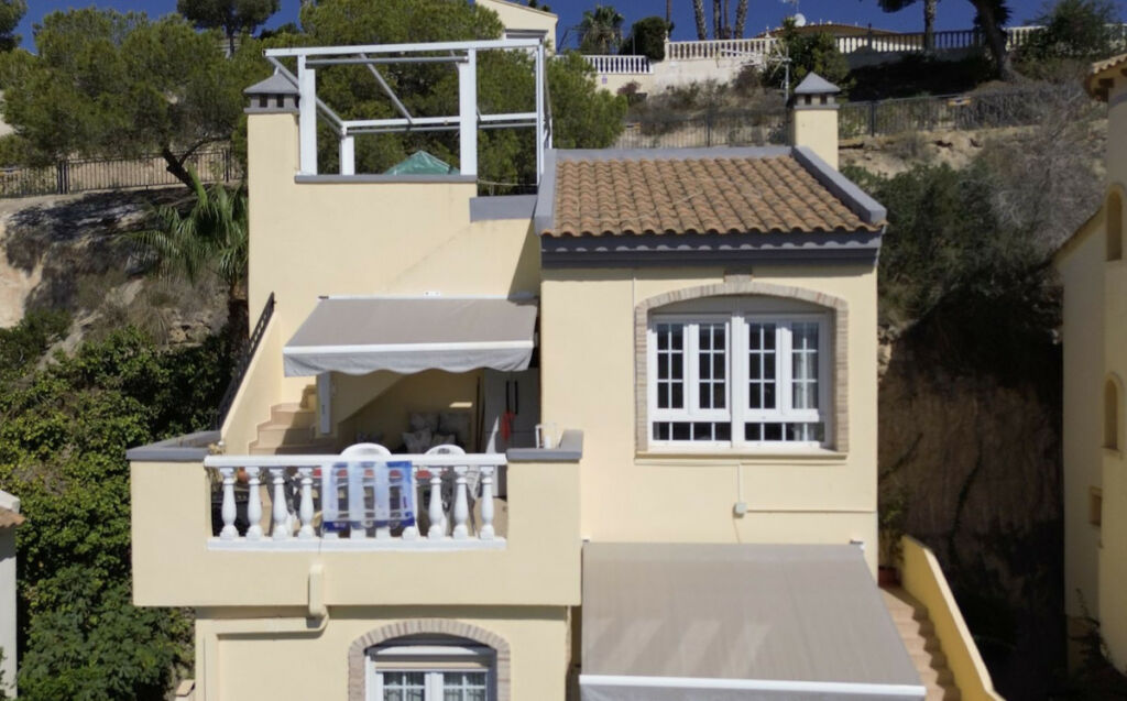 Detached Villa Las Ramblas Golf Alicante - image 2