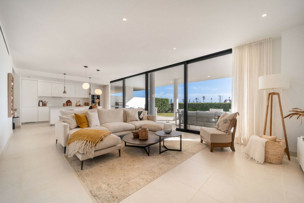 Ground Floor Apartment Fuengirola Málaga - image 2