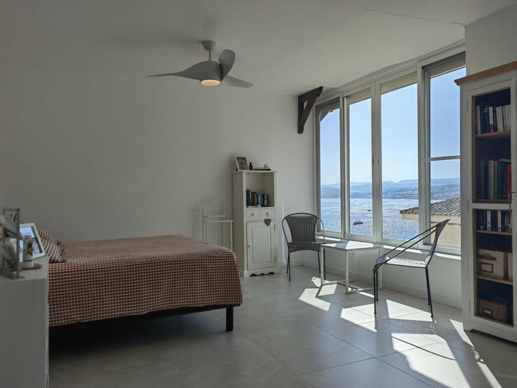 Middle Floor Apartment Estepona Málaga - image 2