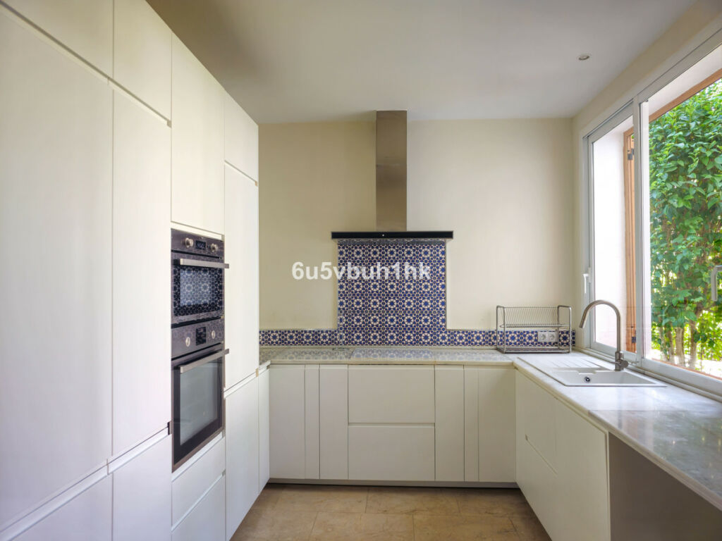 Duplex Nueva Andalucía Málaga - image 2