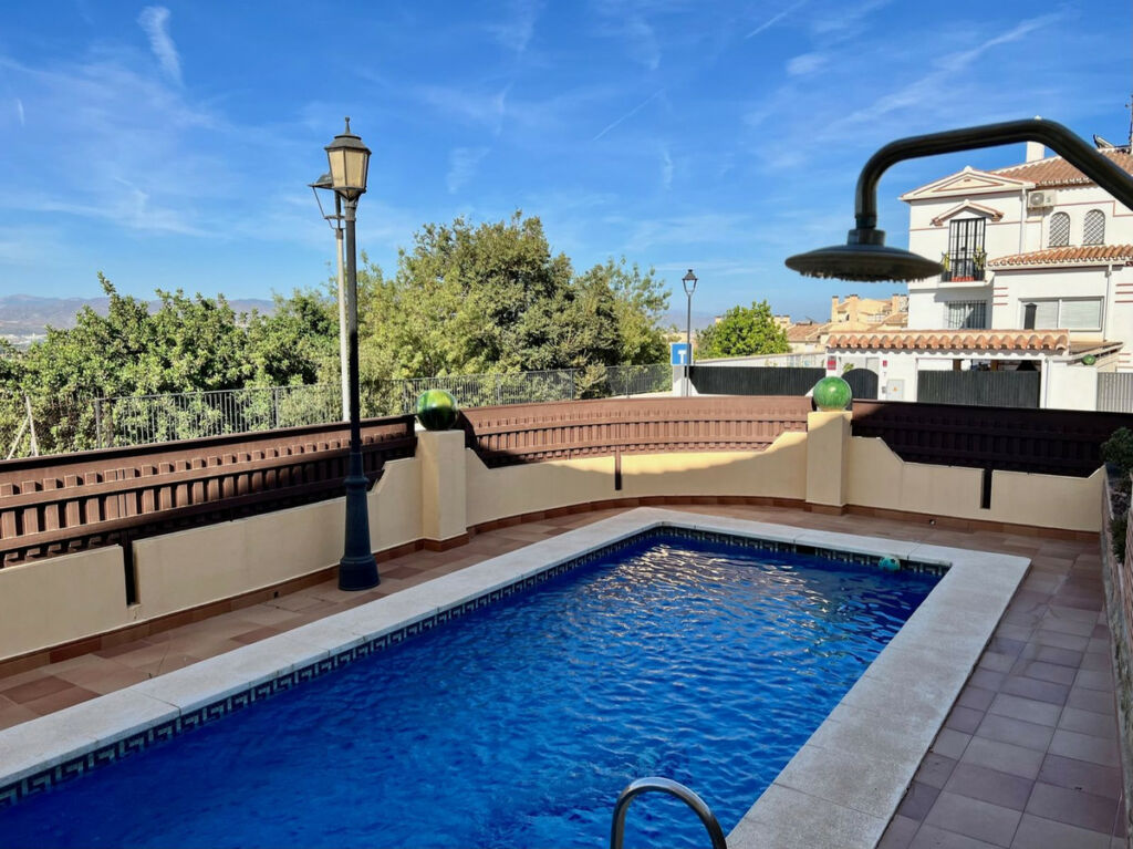 Semi-Detached House Alhaurín de la Torre Málaga - image 2
